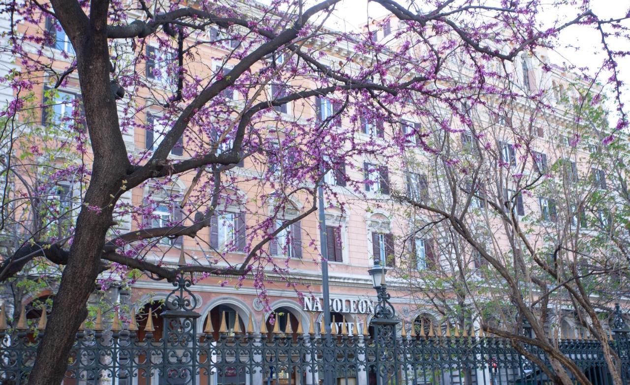 Hotel Napoleon Roma Esterno foto