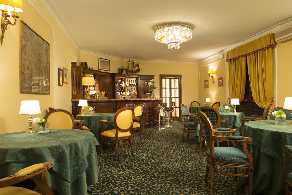 Hotel Napoleon Roma Esterno foto