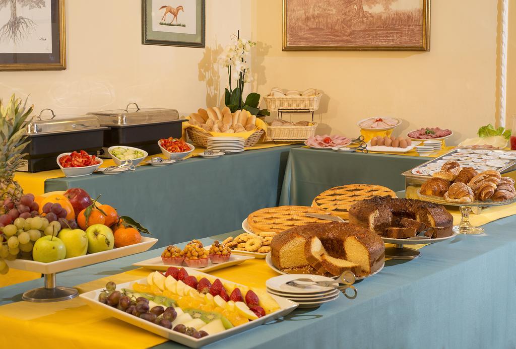 Hotel Napoleon Roma Esterno foto