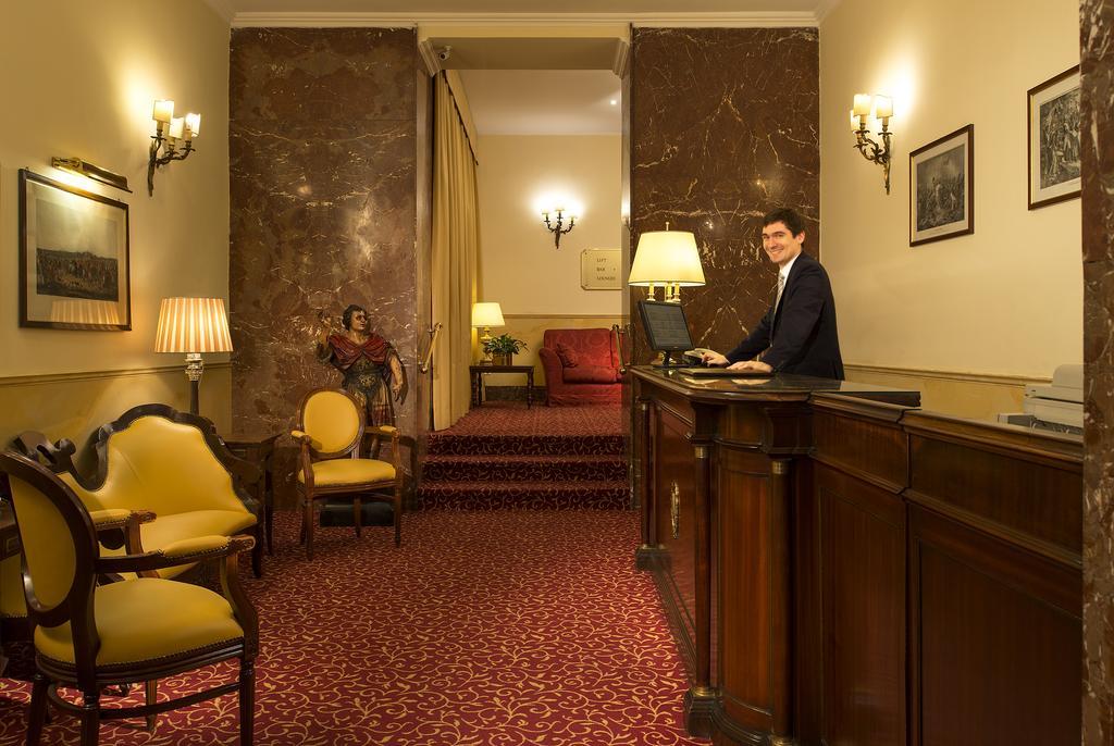 Hotel Napoleon Roma Esterno foto