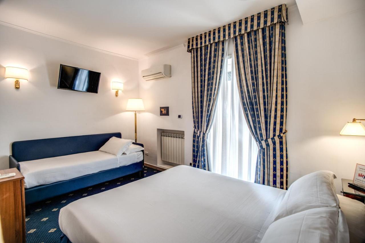 Hotel Napoleon Roma Esterno foto