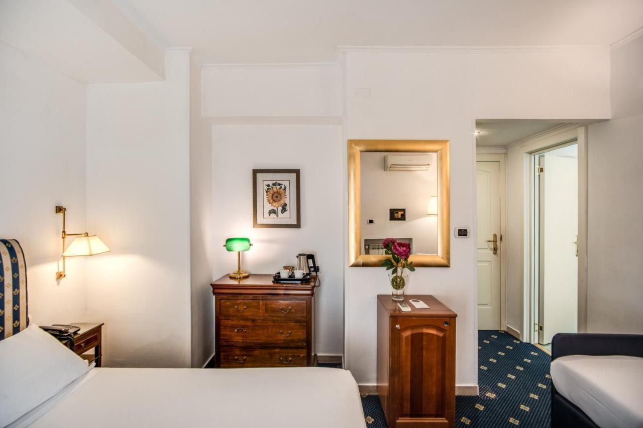 Hotel Napoleon Roma Esterno foto