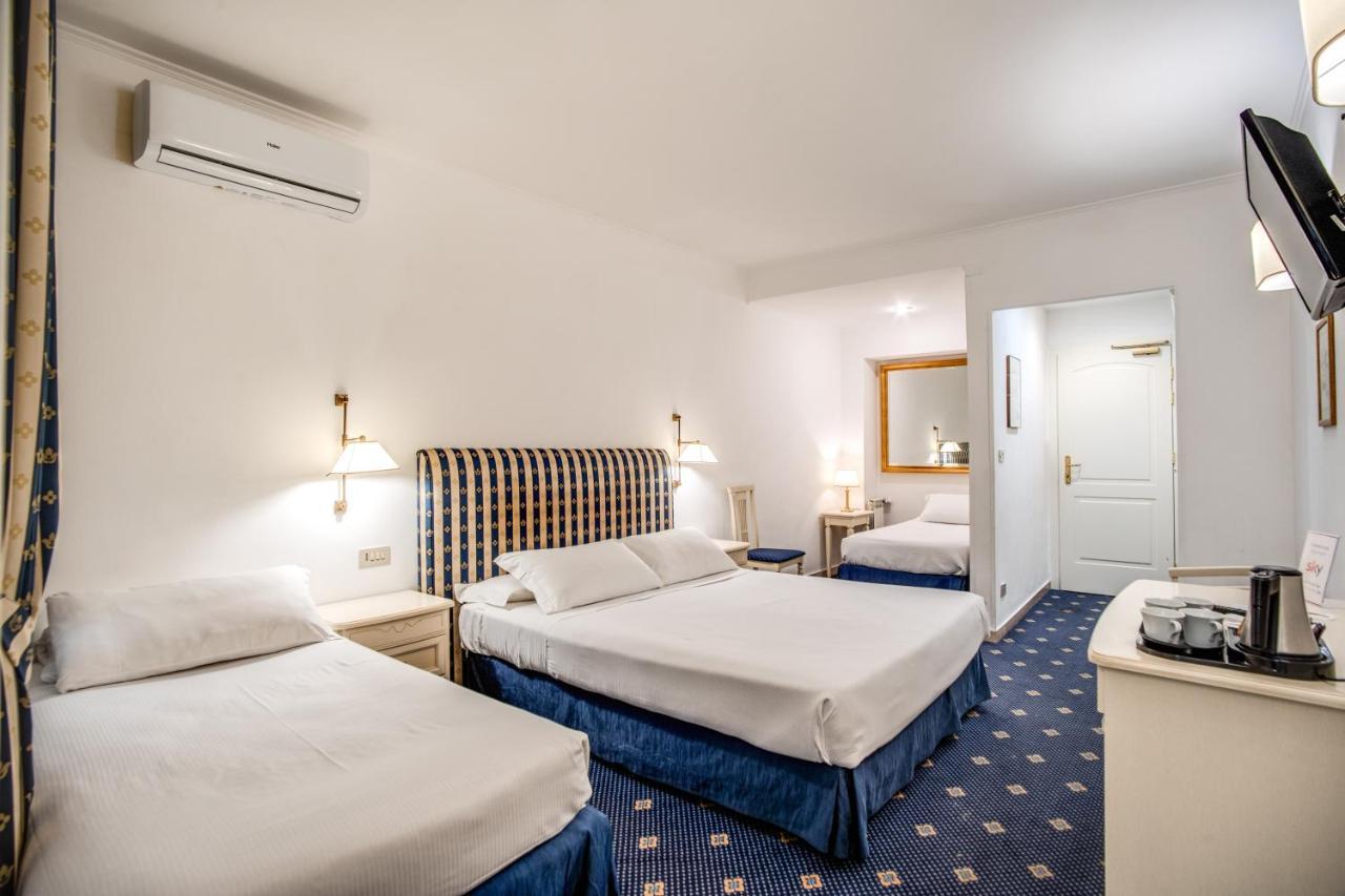 Hotel Napoleon Roma Esterno foto